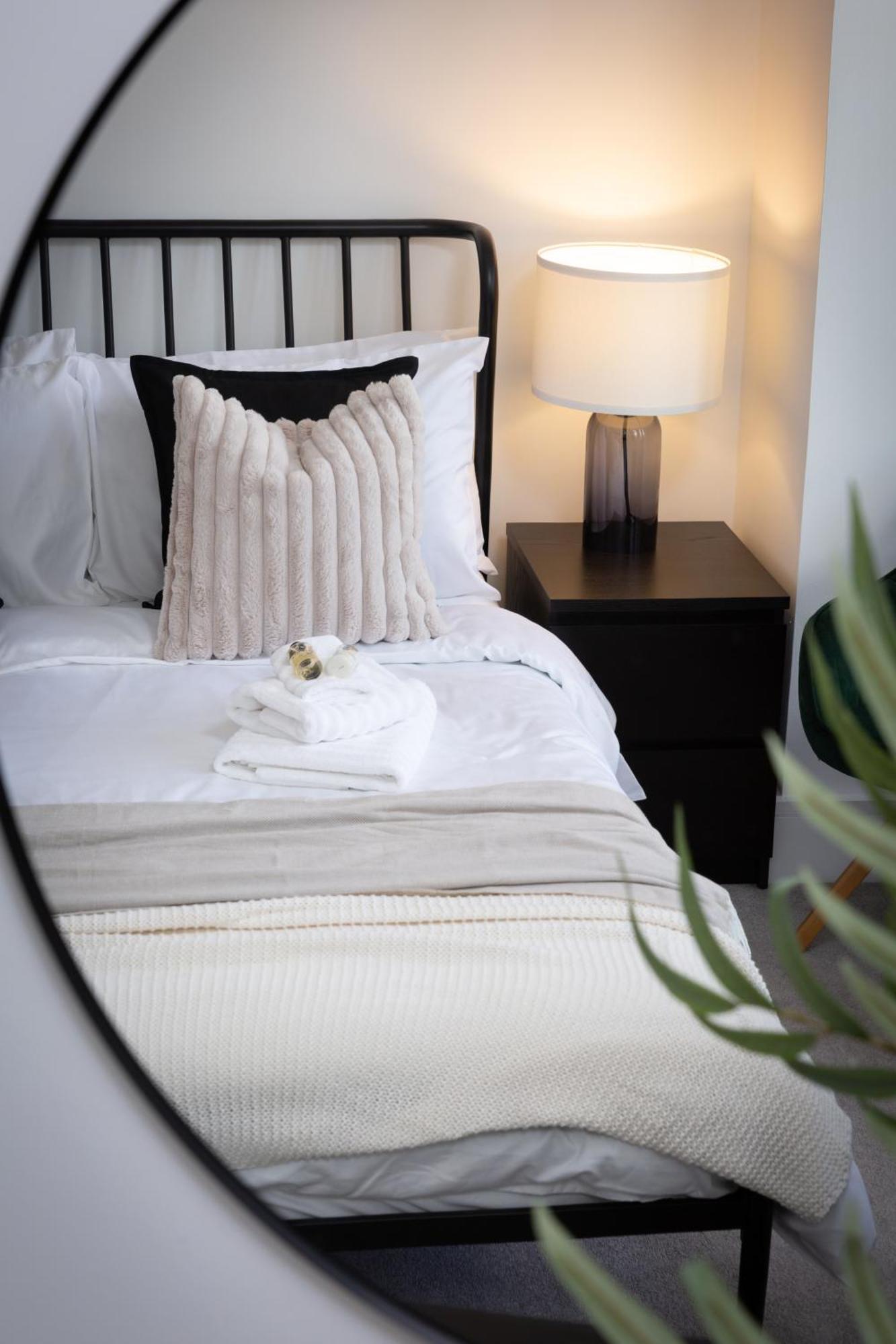 London Mews, Modern Apartment - Sleeps 4 York Exteriör bild