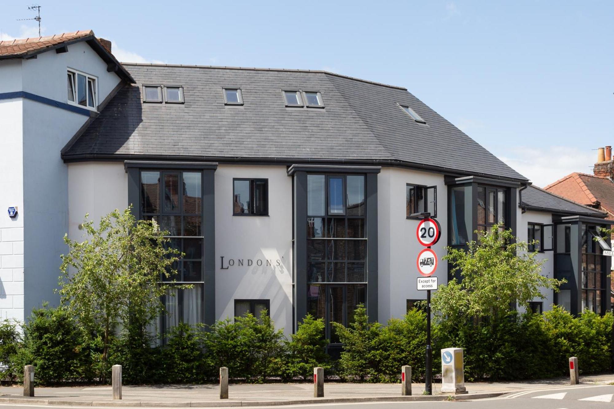 London Mews, Modern Apartment - Sleeps 4 York Exteriör bild